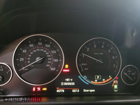 2015 BMW 3 Series 335i xDrive with VIN WBA3B9G53FNR93872, listed as a Copart auction lot 60105305 with 45,776 mi miles and Salvage title. Bid and sale history available at DreamBid. Image 9.