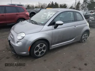2016 FIAT 500e with VIN 3C3CFFGE0GT136145, listed as a Copart auction lot 43644295 with 44,653 mi miles and Salvage Title. Bid and sale history available at carsss.com. Image 1.