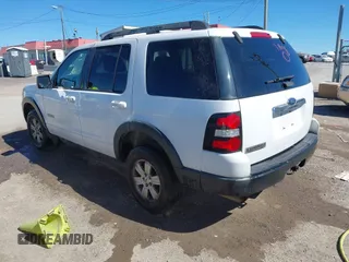 2007 Ford Explorer XLT with VIN 1FMEU63EX7UB18883, listed as a IAAI auction lot 41659489 with 191,892 mi miles. Bid and sale history available at carsss.com. Image 3.