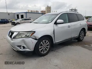2016 Nissan Pathfinder SL with VIN 5N1AR2MN8GC657709, listed as a Copart auction lot 61372785 with 220,209 mi miles and Salvage title. Bid and sale history available at DreamBid. Image 1.