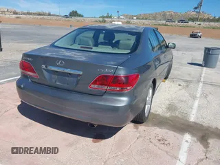 2005 Lexus ES 330 with VIN JTHBA30G055122175, listed as a IAAI auction lot 41847151 with 144,318 mi miles. Bid and sale history available at carsss.com. Image 4.
