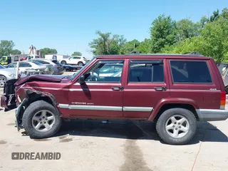 2001 Jeep Cherokee Sport with VIN 1J4FF48S51L516712, listed as a IAAI auction lot 42247399 with 323,576 mi miles and . Bid and sale history available at DreamBid. Image 15.