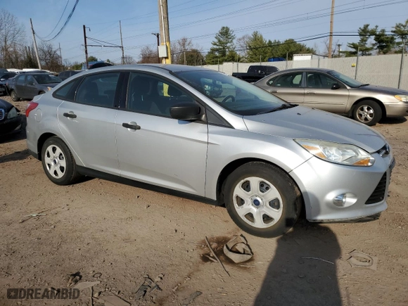 2013 Ford Focus S with VIN 1FADP3E28DL274324, listed as a Copart auction lot 48953245 with NaN miles and Salvage Title. Bid and sale history available at carsss.com. Image 4.