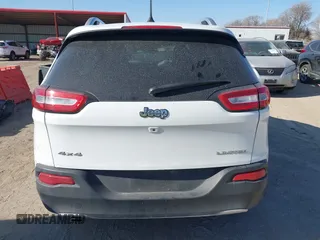 2017 Jeep Cherokee Limited with VIN 1C4PJMDB7HW647325, listed as a IAAI auction lot 41472364 with 37,129 mi miles and . Bid and sale history available at DreamBid. Image 15.