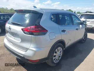 2020 Nissan Rogue SV with VIN JN8AT2MT9LW040448, listed as a IAAI auction lot 42040086 with 58,028 mi miles and . Bid and sale history available at carsss.com. Image 4.