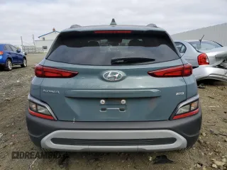 2022 Hyundai Kona SEL with VIN KM8K3CAB7NU900293, listed as a Copart auction lot 47678705 with 10,105 mi miles and Salvage Title. Bid and sale history available at carsss.com. Image 6.