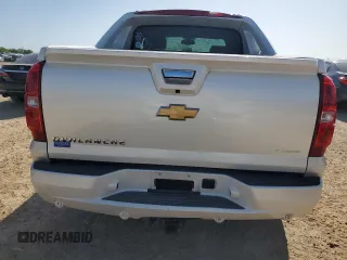 2013 Chevrolet Avalanche LTZ with VIN 3GNMCGE02DG208187, listed as a Copart auction lot 52190205 with 117,186 mi miles and Clean title. Bid and sale history available at DreamBid. Image 6.