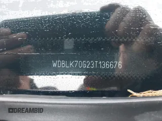 2003 Mercedes-Benz CLK 320/430 z VIN WDBLK70G23T136676, wystawiony jako IAAI lot #40448132 z przebiegiem 71 610 mil mil oraz . Historia ofert i sprzedaży dostępna na DreamBid. Obrazek 9.