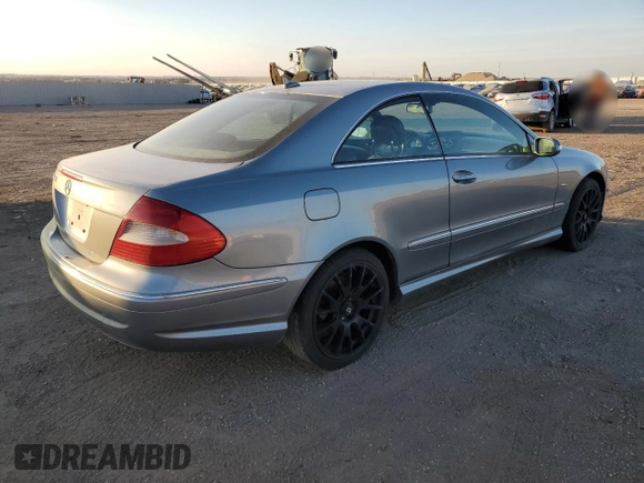 2009 Mercedes-Benz CLK 350 z VIN WDBTJ56H19F266334, wystawiony jako Copart lot #44397235 z przebiegiem Nie podano mil oraz Szkoda całkowita • Salvage title. Historia ofert i sprzedaży dostępna na DreamBid. Obrazek 3.
