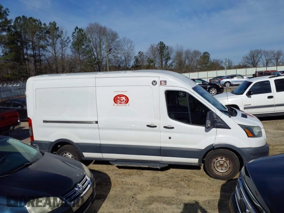 2016 Ford Transit z VIN 1FTYE2CM4GKA15873, wystawiony jako IAAI lot #41606687 z przebiegiem 351 592 mil mil oraz . Historia ofert i sprzedaży dostępna na DreamBid. Obrazek 13.