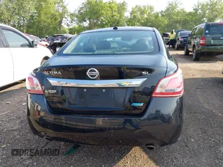 2013 Nissan Altima SL with VIN 1N4AL3AP5DC228885, listed as a IAAI auction lot 42388846 with 113,058 mi miles and . Bid and sale history available at DreamBid. Image 17.