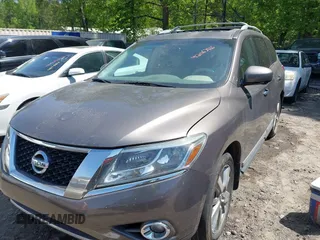 2013 Nissan Pathfinder S with VIN 5N1AR2MM1DC678629, listed as a IAAI auction lot 42063115 with 192,096 mi miles. Bid and sale history available at carsss.com. Image 2.