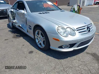 2008 Mercedes-Benz SL 550 z VIN WDBSK71F08F139065, wystawiony jako IAAI lot #42756170 z przebiegiem 139 732 mil mil oraz . Historia ofert i sprzedaży dostępna na DreamBid. Obrazek 1.
