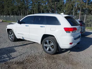 2015 Jeep Grand Cherokee Overland with VIN 1C4RJFCT6FC653386, listed as a IAAI auction lot 42084723 with 101,993 mi miles. Bid and sale history available at carsss.com. Image 3.