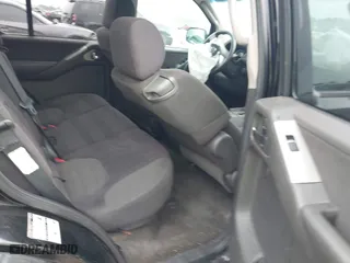 2005 Nissan Pathfinder LE with VIN 5N1AR18W35C742175, listed as a IAAI auction lot 41921815 with 203,973 mi miles. Bid and sale history available at carsss.com. Image 8.