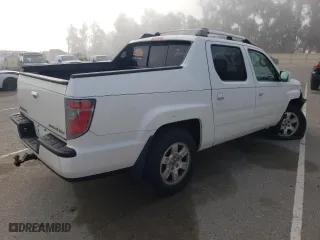 2013 Honda Ridgeline RTS with VIN 5FPYK1F45DB014830, listed as a Copart auction lot 85597084 with 199,538 mi miles and Salvage Title. Bid and sale history available at carsss.com. Image 3.