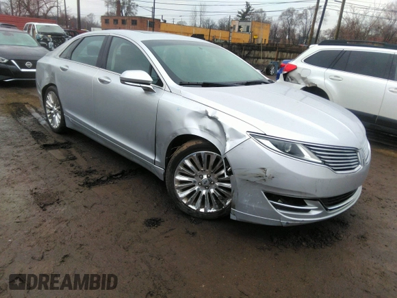 2013 Lincoln MKZ with VIN 3LN6L2JKXDR811822, listed as a IAAI auction lot 42009690 with 128,405 mi miles. Bid and sale history available at carsss.com. Image 1.