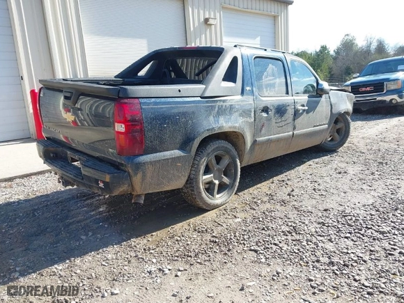 2007 Chevrolet Avalanche LT w/1LT with VIN 3GNEC12017G267516, listed as a IAAI auction lot 41308501 with 227,060 mi miles. Bid and sale history available at carsss.com. Image 4.