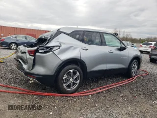 2023 Chevrolet Blazer LT z VIN 3GNKBCR44PS211206, wystawiony jako Copart lot #49726955 z przebiegiem 56 995 mil mil oraz Szkoda całkowita • Salvage title. Historia ofert i sprzedaży dostępna na DreamBid. Obrazek 3.