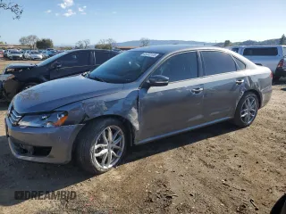 2014 Volkswagen Passat S z VIN 1VWAT7A38EC036342, wystawiony jako Copart lot #49722115 z przebiegiem 116 783 mil mil oraz Szkoda całkowita • Salvage title. Historia ofert i sprzedaży dostępna na DreamBid. Obrazek 1.