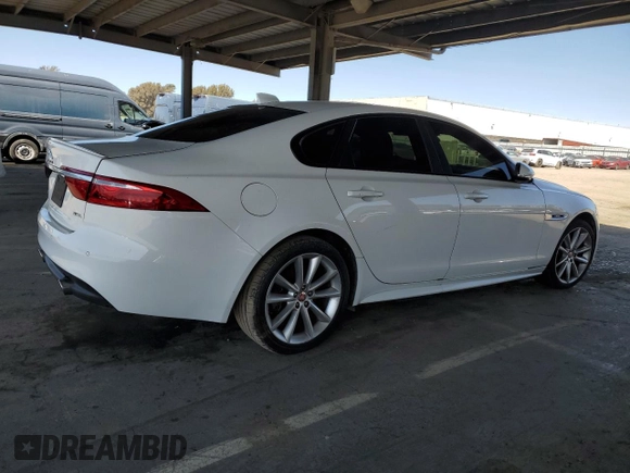 2016 Jaguar XF 35t R-Sport with VIN SAJBF4BVXGCY09880, listed as a Copart auction lot 50102155 with 101,386 mi miles and Clean Title. Bid and sale history available at carsss.com. Image 3.