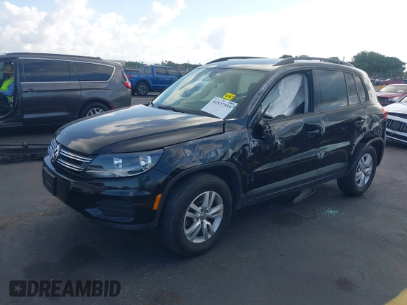 2017 Volkswagen Tiguan S with VIN WVGAV7AX5HW509161, listed as a IAAI auction lot 42537359 with 85,377 mi miles and . Bid and sale history available at DreamBid. Image 17.