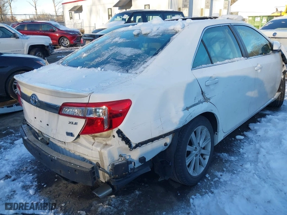 2014 Toyota Camry Hybrid LE with VIN 4T1BD1FK7EU114181, listed as a IAAI auction lot 41294936 with 115,986 mi miles. Bid and sale history available at carsss.com. Image 4.