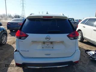 2017 Nissan Rogue SV with VIN KNMAT2MT1HP541640, listed as a IAAI auction lot 41762105 with 105,981 mi miles. Bid and sale history available at carsss.com. Image 16.