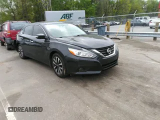 2016 Nissan Altima SR with VIN 1N4AL3APXGC133419, listed as a IAAI auction lot 42011913 with 134,831 mi miles and . Bid and sale history available at carsss.com. Image 1.