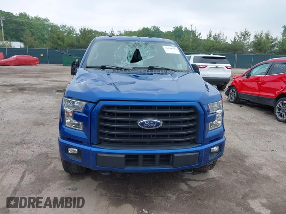 2017 Ford F-150 XL z VIN 1FTEW1EP2HFC00290, wystawiony jako IAAI lot #42390498 z przebiegiem 136 065 mil mil oraz . Historia ofert i sprzedaży dostępna na DreamBid. Obrazek 13.