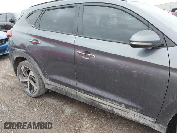 2016 Hyundai Tucson Limited z VIN KM8J33A22GU181677, wystawiony jako IAAI lot #42254025 z przebiegiem 239 287 mil mil oraz . Historia ofert i sprzedaży dostępna na DreamBid. Obrazek 17.
