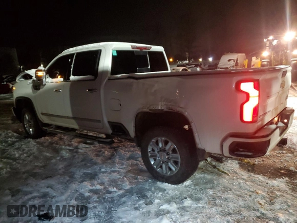 2024 Chevrolet Silverado 3500HD High Country with VIN 1GC4YVEY0RF124804, listed as a Copart auction lot 86140304 with 32,840 mi miles and Salvage Title. Bid and sale history available at carsss.com. Image 2.