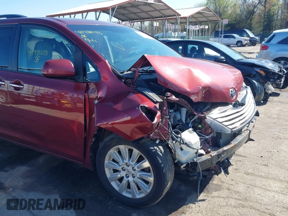 2015 Toyota Sienna Limited z VIN 5TDDK3DC0FS104012, wystawiony jako IAAI lot #41935233 z przebiegiem 160 635 mil mil oraz . Historia ofert i sprzedaży dostępna na DreamBid. Obrazek 19.