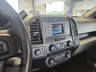 2017 Ford F-150 XL z VIN 1FTFX1EF3HFA12841, wystawiony jako IAAI lot #42414523 z przebiegiem 170 527 mil mil oraz . Historia ofert i sprzedaży dostępna na DreamBid. Obrazek 13.