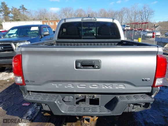 2017 Toyota Tacoma SR5 with VIN 3TMCZ5AN2HM102404, listed as a IAAI auction lot 41558886 with 41,248 mi miles. Bid and sale history available at carsss.com. Image 16.