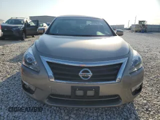 2015 Nissan Altima S with VIN 1N4AL3AP9FC464975, listed as a Copart auction lot 52379565 with 88,636 mi miles and Salvage Title. Bid and sale history available at DreamBid. Image 5.
