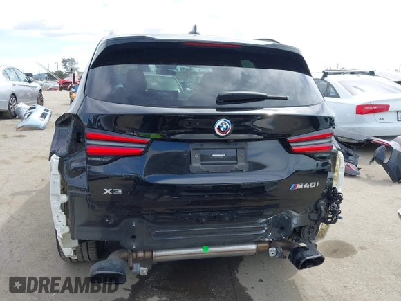 2022 BMW X3 M40i with VIN 5UX83DP01N9N28817, listed as a IAAI auction lot 41939093 with 19,011 mi miles. Bid and sale history available at carsss.com. Image 17.