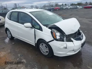 2013 Honda Fit with VIN JHMGE8H34DC061660, listed as a IAAI auction lot 41724840 with 83,972 mi miles. Bid and sale history available at carsss.com. Image 1.