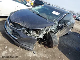 2017 Chevrolet Cruze LT with VIN 1G1BE5SM0H7264628, listed as a IAAI auction lot 41583423 with 100,721 mi miles. Bid and sale history available at carsss.com. Image 18.