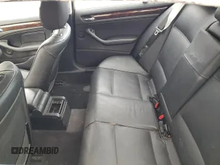 2004 BMW 3 Series 330i with VIN WBAEV534X4KM34923, listed as a Copart auction lot 81087664 with 170,086 mi miles and Clean Title. Bid and sale history available at carsss.com. Image 10.