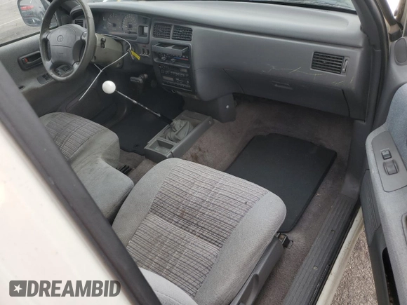 1995 Toyota T100 SR5 with VIN JT4VD12F8S0007489, listed as a Copart auction lot 82177794 with 290,145 mi miles and Clean Title. Bid and sale history available at DreamBid. Image 8.
