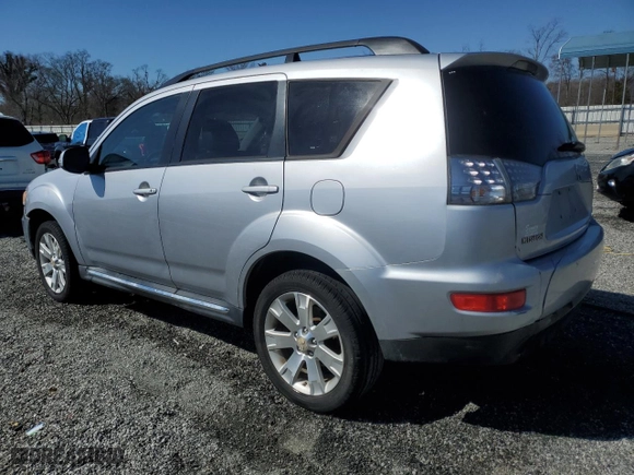 2010 Mitsubishi Outlander SE with VIN JA4AS3AW3AZ014906, listed as a Copart auction lot 46475185 with 127,310 mi miles and Salvage Title. Bid and sale history available at carsss.com. Image 2.