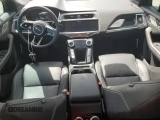 2020 Jaguar I-Pace SE z VIN SADHC2S10L1F87320, wystawiony jako Copart lot #68242673 z przebiegiem 48 264 mil mil oraz . Historia ofert i sprzedaży dostępna na DreamBid. Obrazek 8.