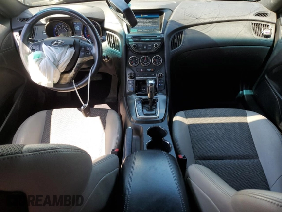 2013 Hyundai Genesis Coupe Premium z VIN KMHHT6KDXDU102218, wystawiony jako Copart lot #56139945 z przebiegiem 81 817 mil mil oraz Szkoda całkowita • Salvage title. Historia ofert i sprzedaży dostępna na DreamBid. Obrazek 8.