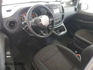 2017 Mercedes-Benz Metris Cargo z VIN WD3PG2EA7H3227939, wystawiony jako Copart lot #59745955 z przebiegiem 63 255 mil mil oraz Szkoda całkowita • Salvage title. Historia ofert i sprzedaży dostępna na DreamBid. Obrazek 8.