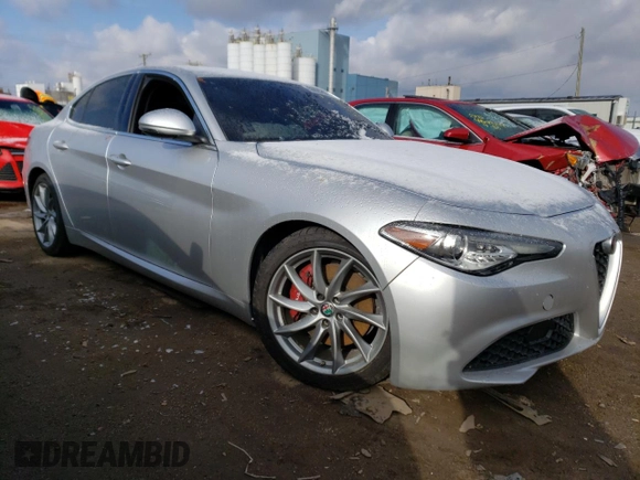 2019 Alfa Romeo Giulia Sport with VIN ZARFAMANXK7609508, listed as a Copart auction lot 66820202 with 28,134 mi miles. Bid and sale history available at carsss.com. Image 4.