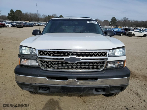 2005 Chevrolet Avalanche Z71 with VIN 3GNEK12ZX5G252768, listed as a Copart auction lot 43076865 with 181,213 mi miles and Clean Title. Bid and sale history available at carsss.com. Image 5.