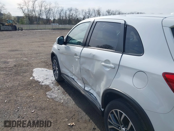 2019 Mitsubishi Outlander ES z VIN JA4AP3AU6KU018494, wystawiony jako IAAI lot #42026362 z przebiegiem 41 146 mil mil oraz . Historia ofert i sprzedaży dostępna na DreamBid. Obrazek 18.