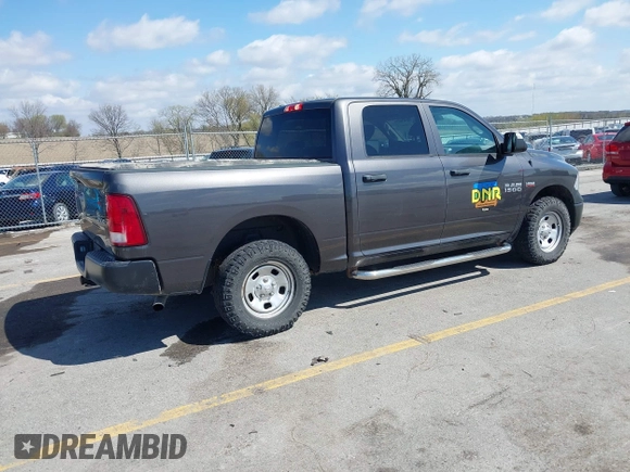 2018 Ram 1500 SSV z VIN 1C6RR7XT1JS270616, wystawiony jako IAAI lot #42080855 z przebiegiem 129 819 mil mil oraz . Historia ofert i sprzedaży dostępna na DreamBid. Obrazek 4.