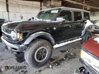 2024 Ford Bronco Outer Banks z VIN 1FMEE8BP2RLA52513, wystawiony jako Copart lot #89220535 z przebiegiem 7 811 mil mil oraz Szkoda całkowita • Salvage title. Historia ofert i sprzedaży dostępna na DreamBid. Obrazek 1.